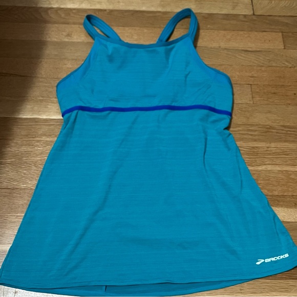 Brooks Racerback Tank‎ Top Built In Bra Turquoise M - Picture 1 of 11